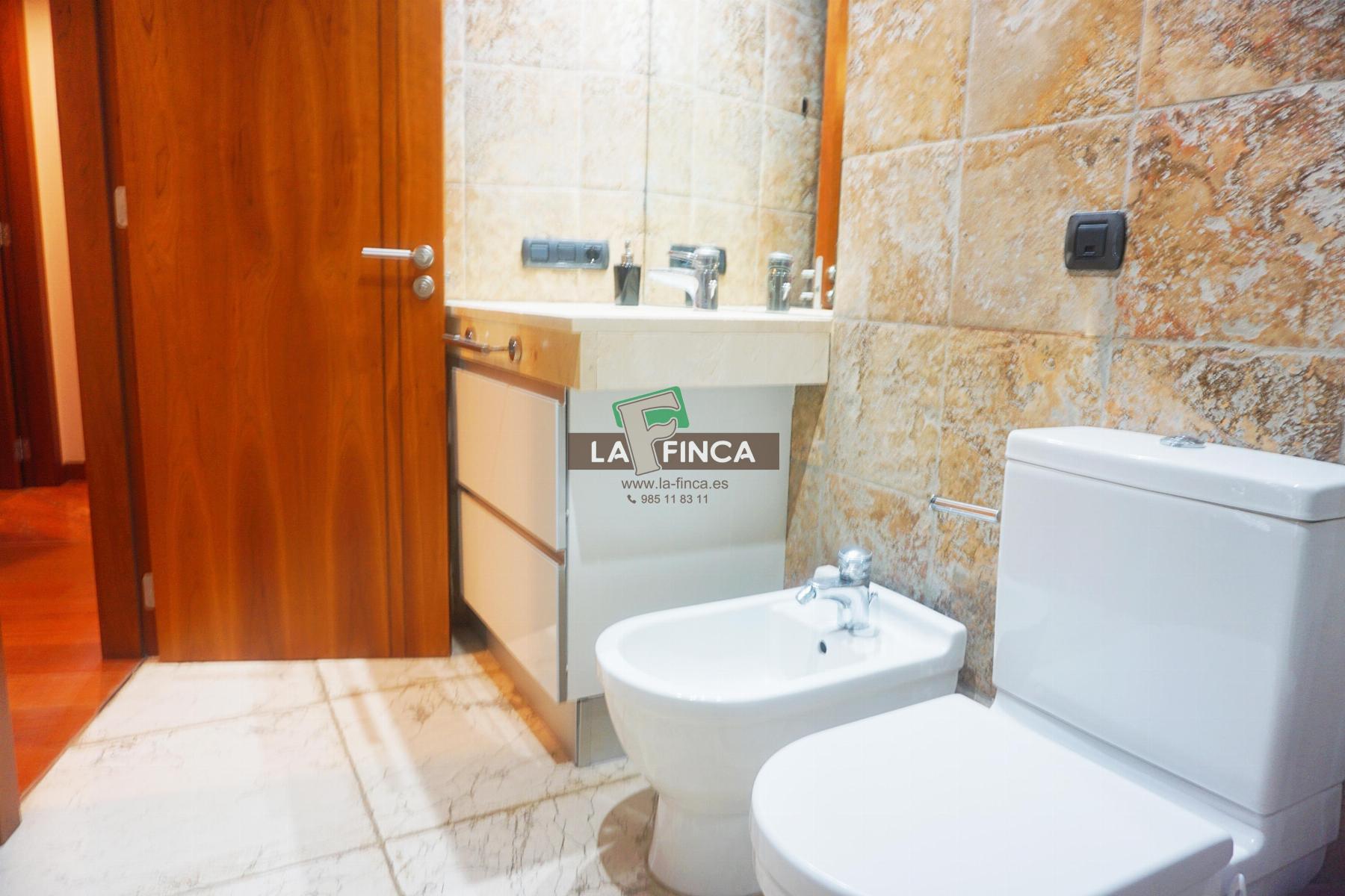 Venta de piso en Oviedo