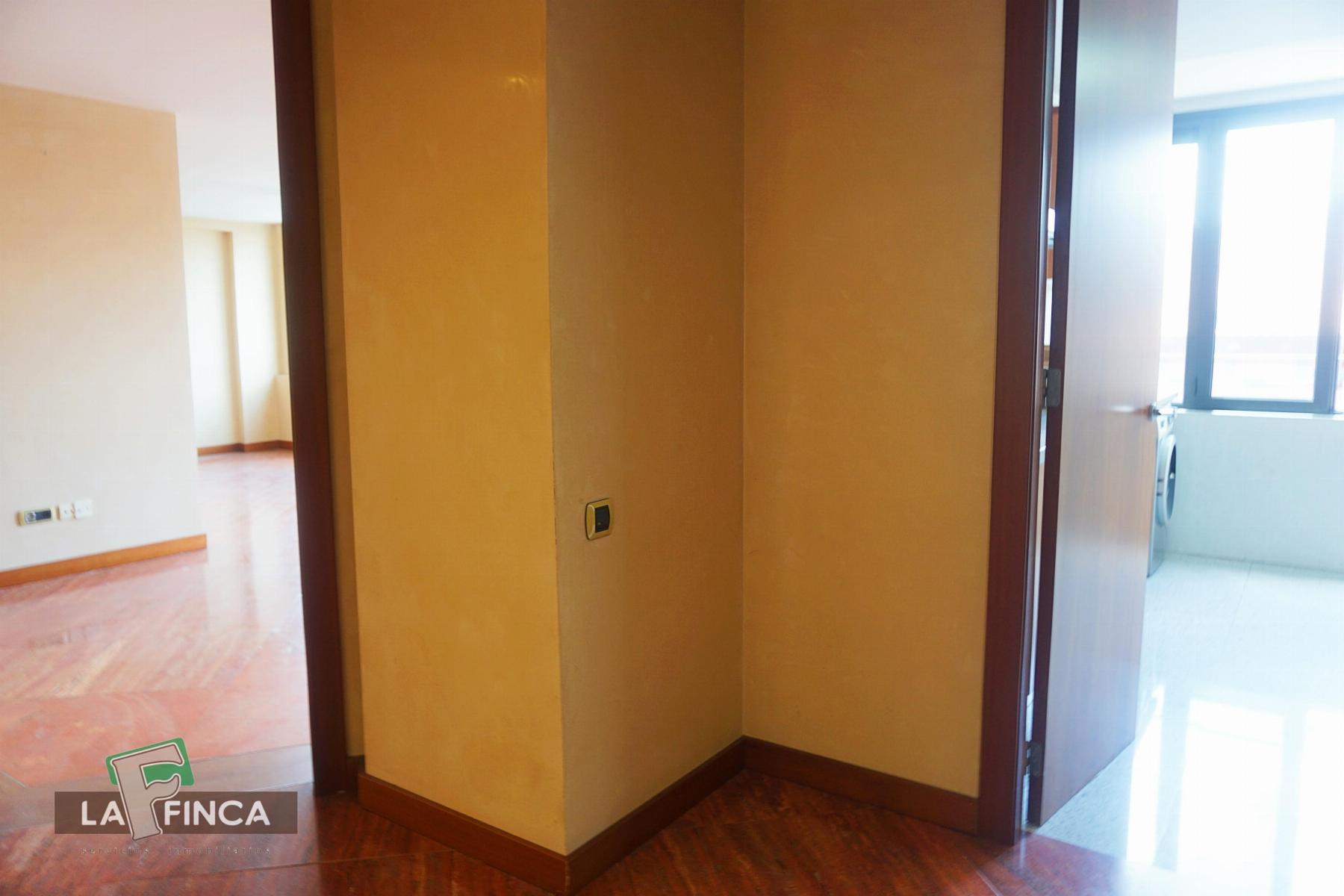 Venta de piso en Oviedo