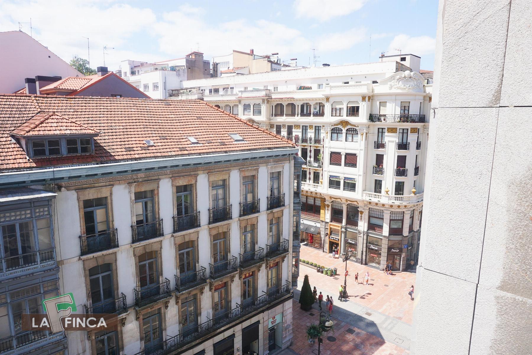 Venta de piso en Oviedo