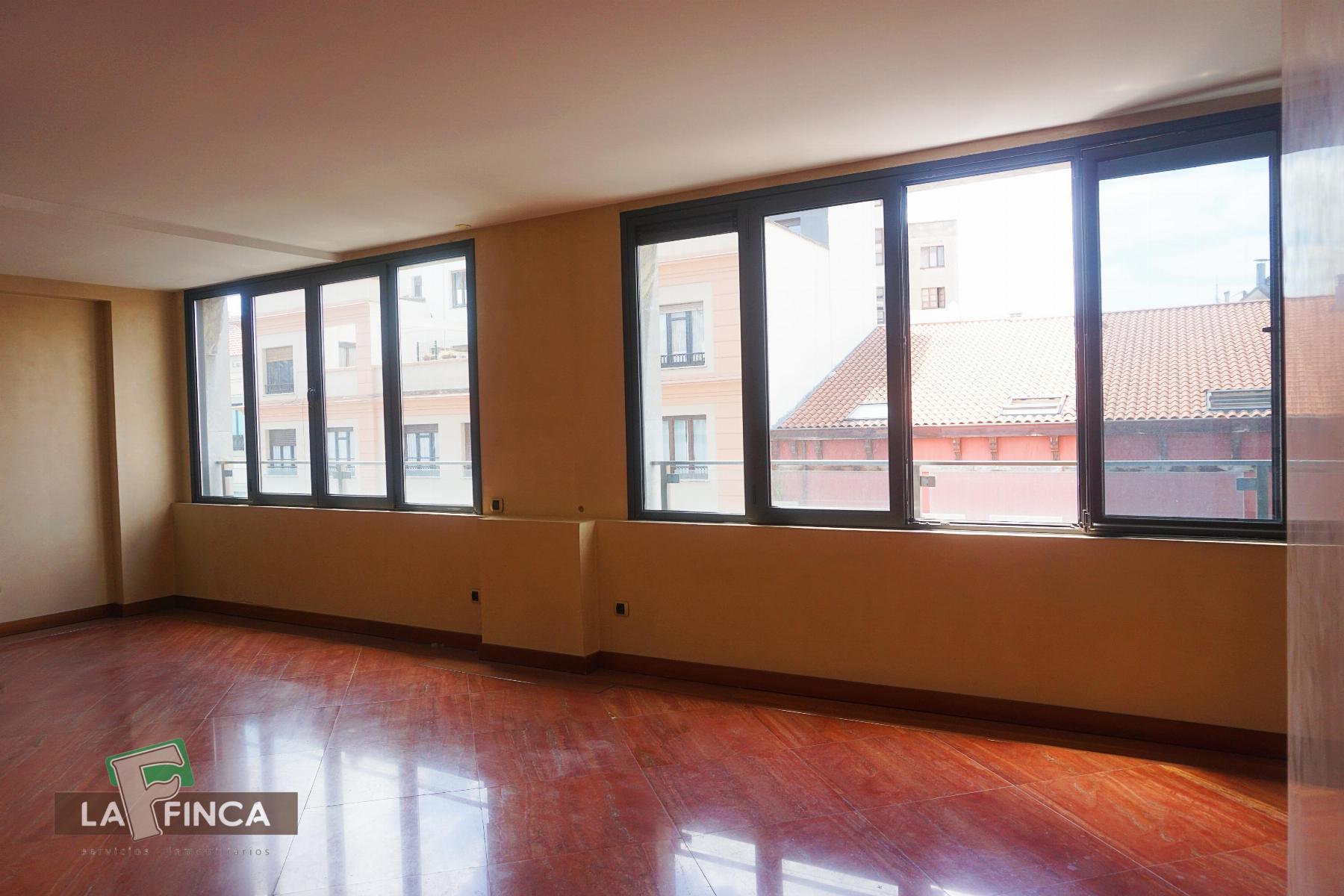 Venta de piso en Oviedo