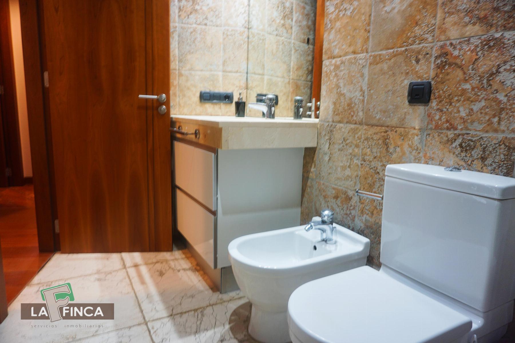 Venta de piso en Oviedo