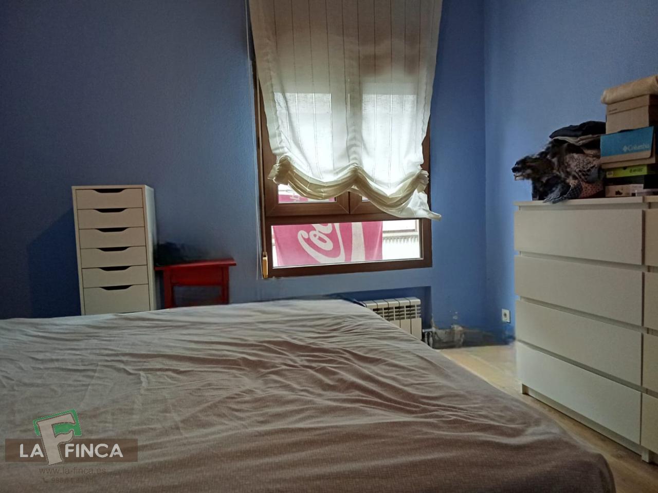 For sale of flat in Gijón
