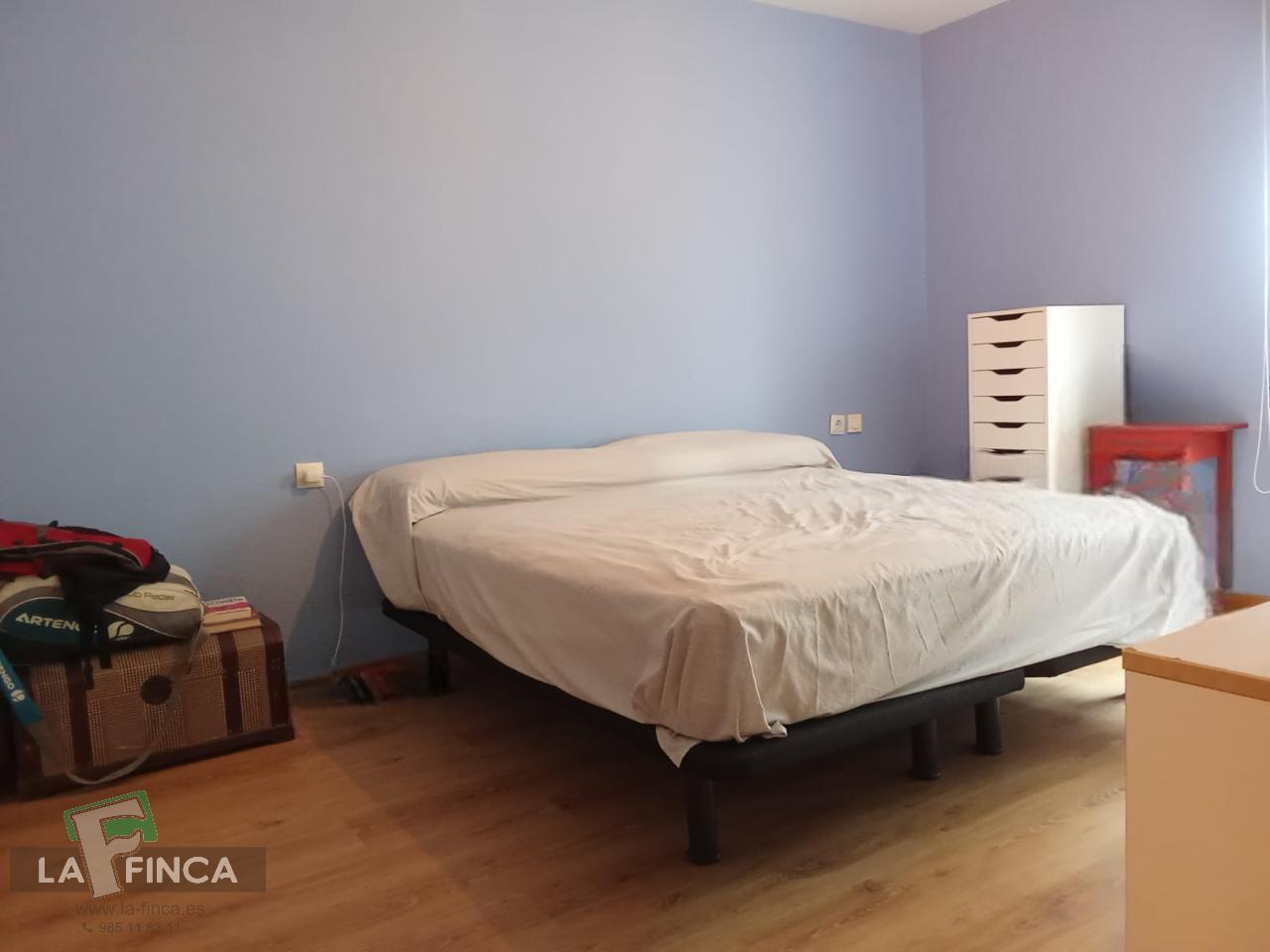 For sale of flat in Gijón