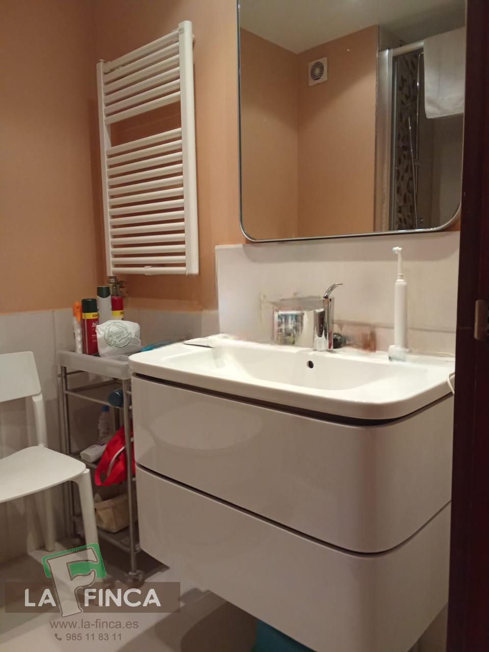 For sale of flat in Gijón