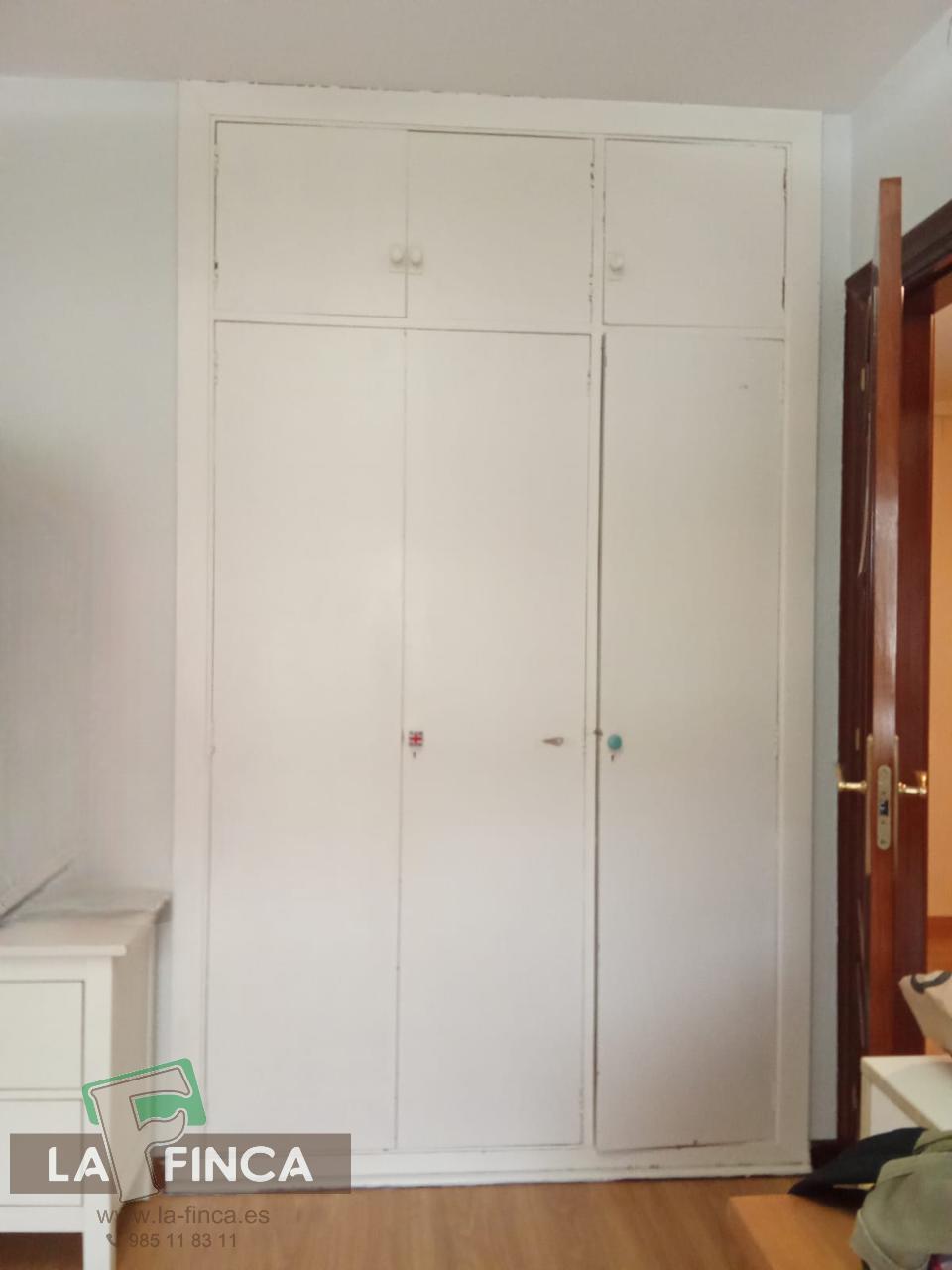 For sale of flat in Gijón