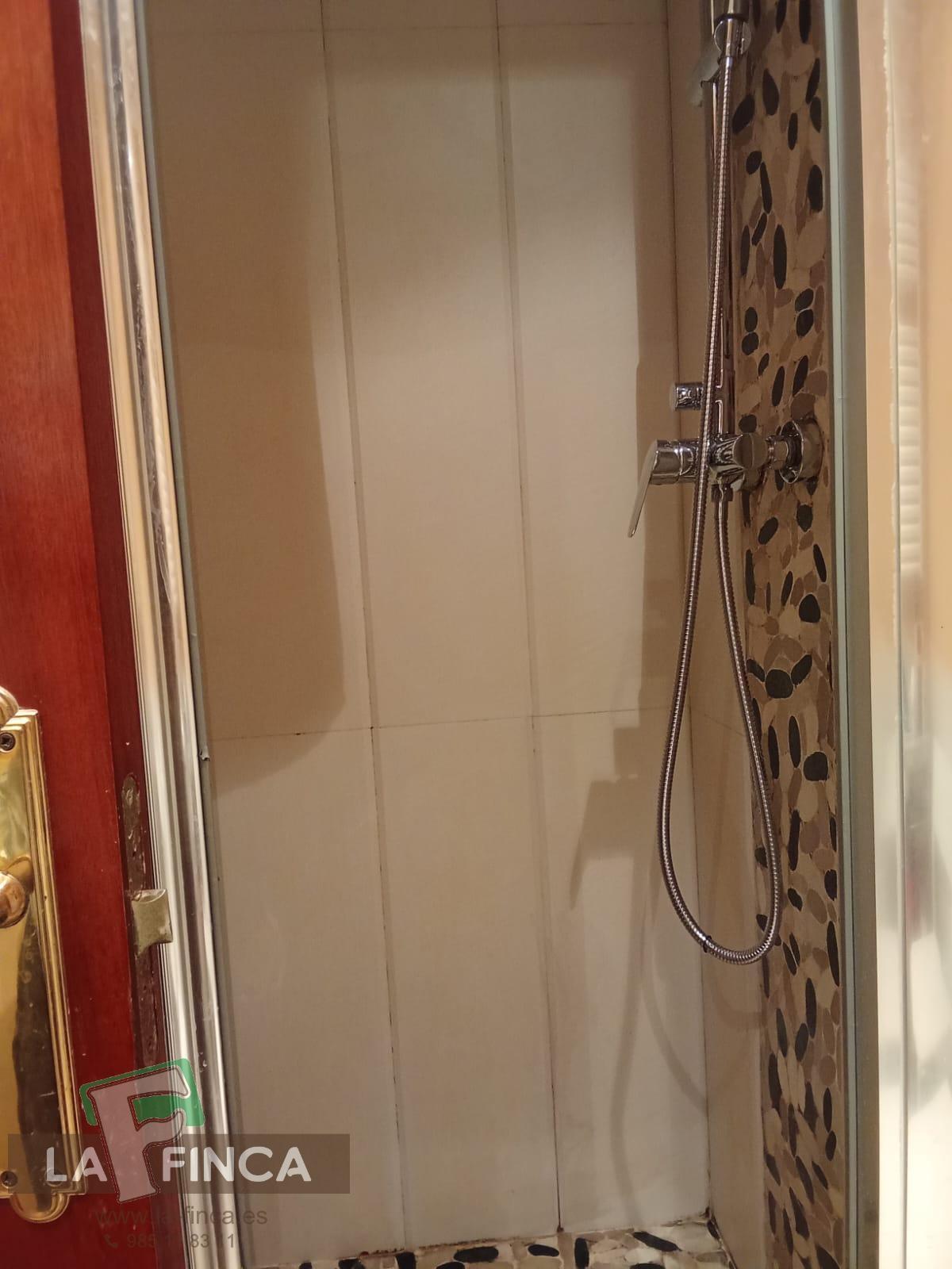 For sale of flat in Gijón