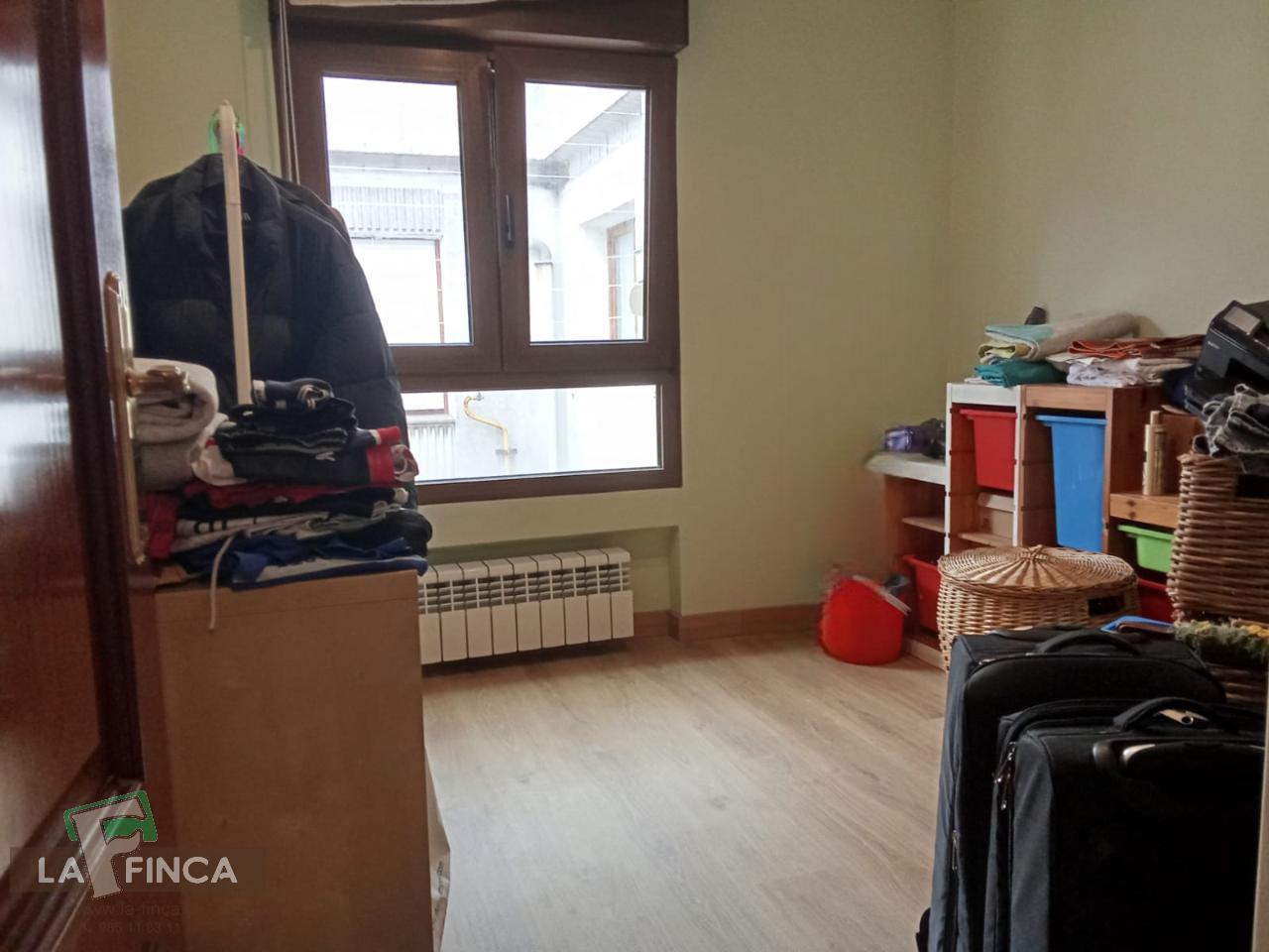 For sale of flat in Gijón