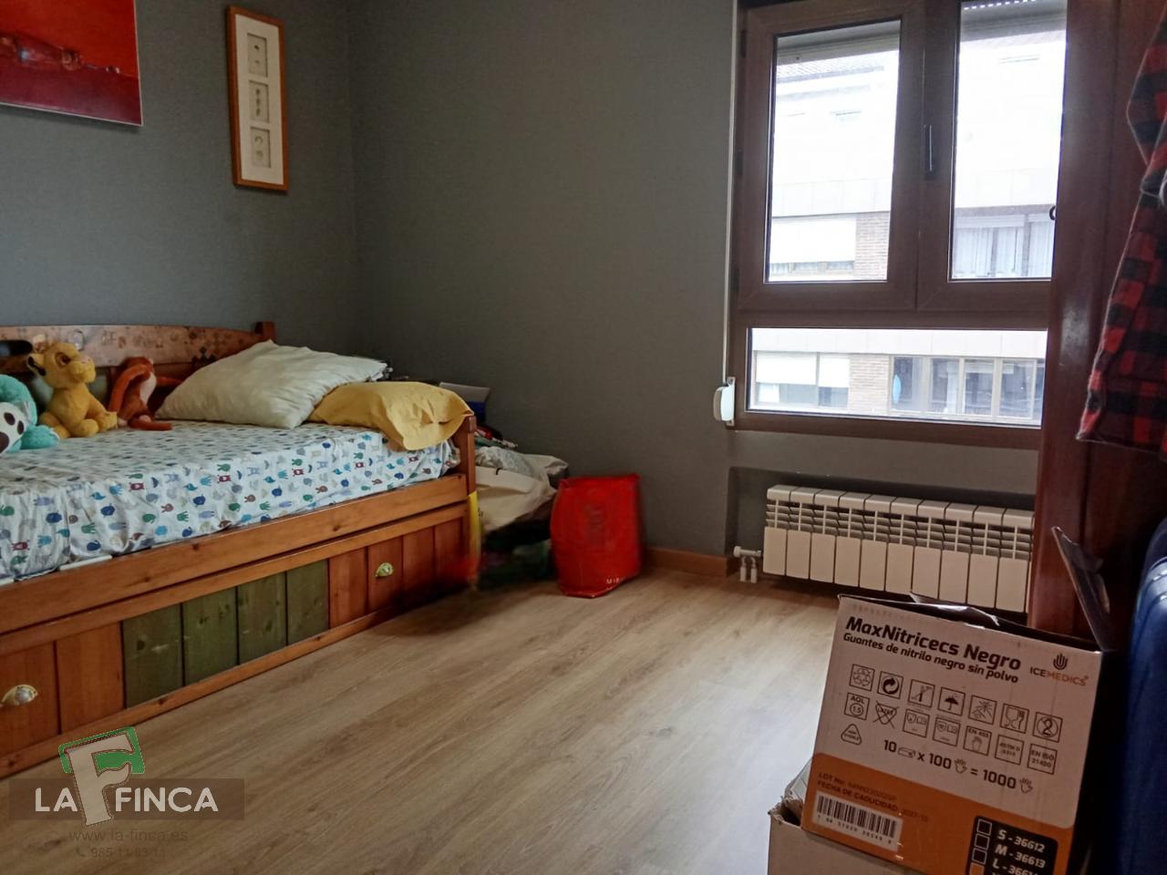 For sale of flat in Gijón