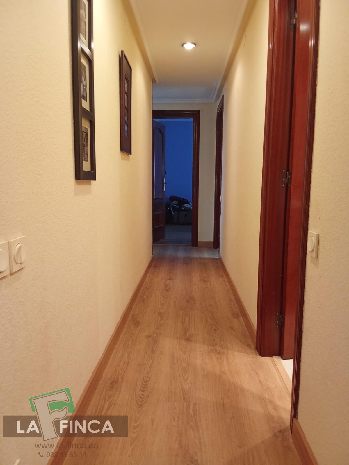 For sale of flat in Gijón