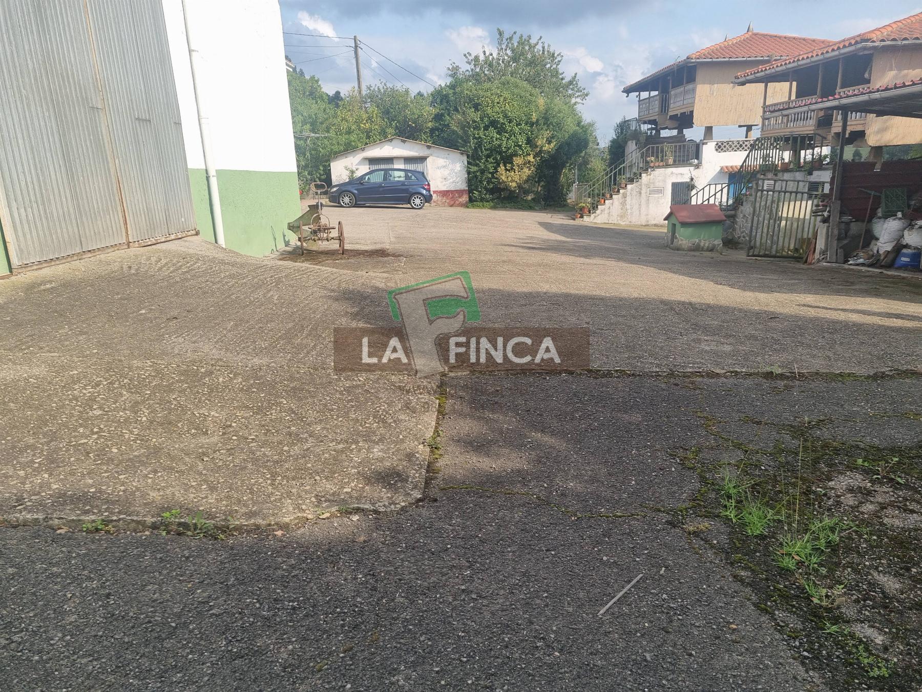 For sale of house in Carreño