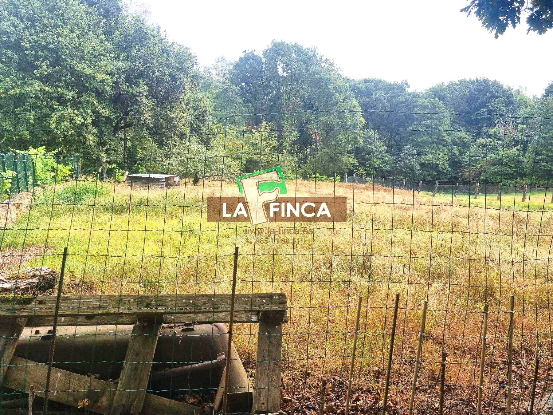 Venta de terreno en Latores