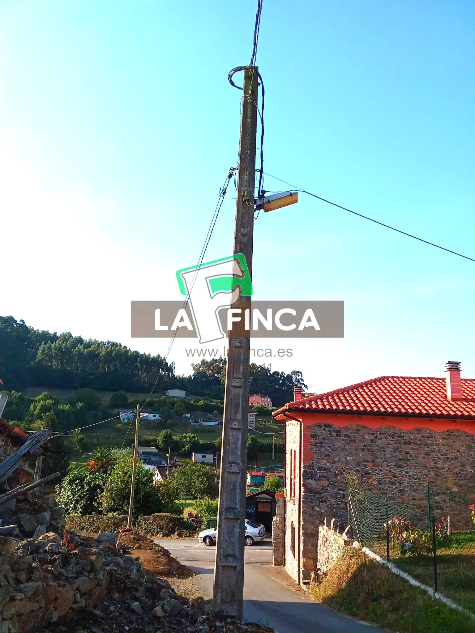 For sale of house in Soto del Barco