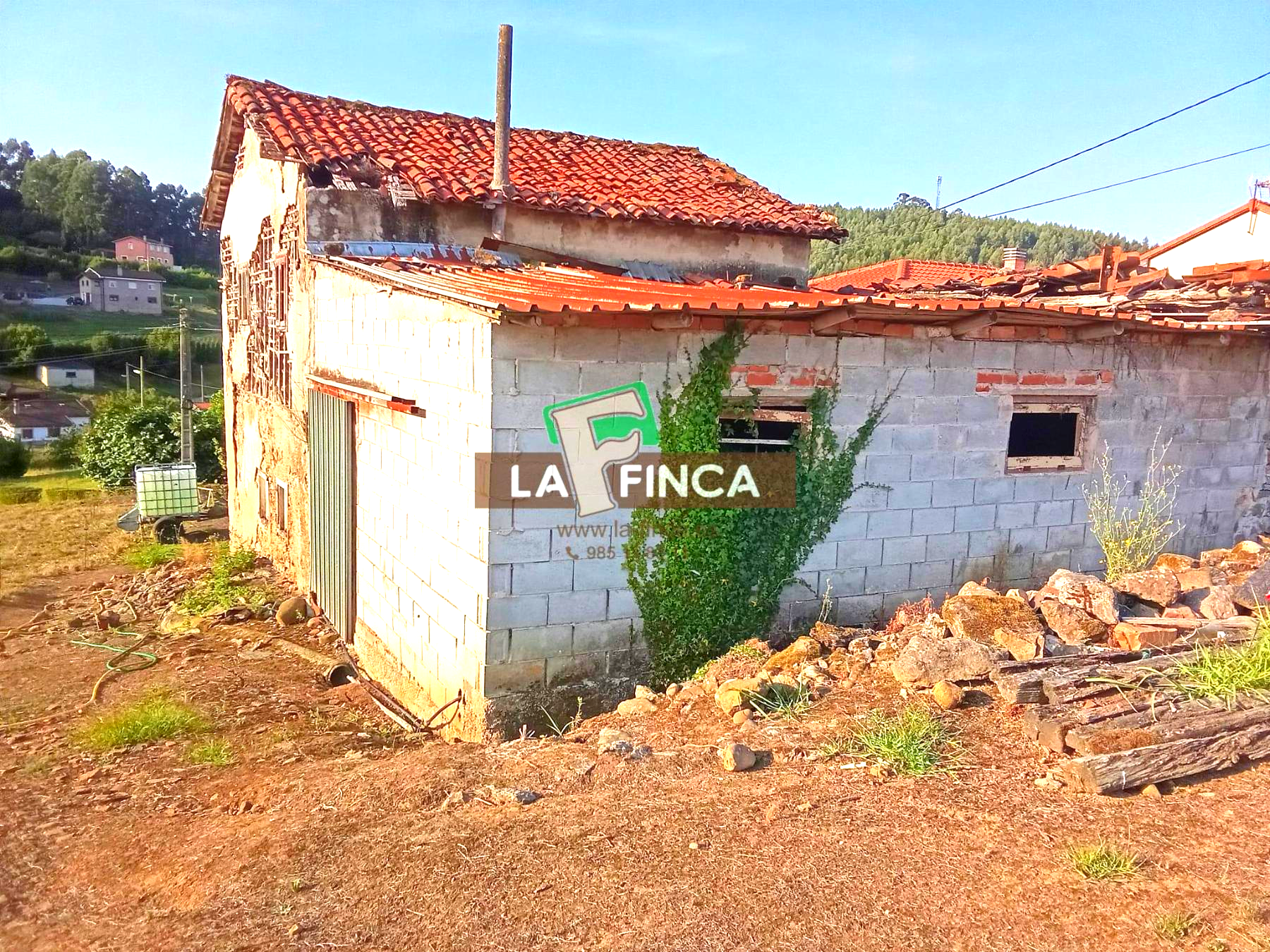 For sale of house in Soto del Barco