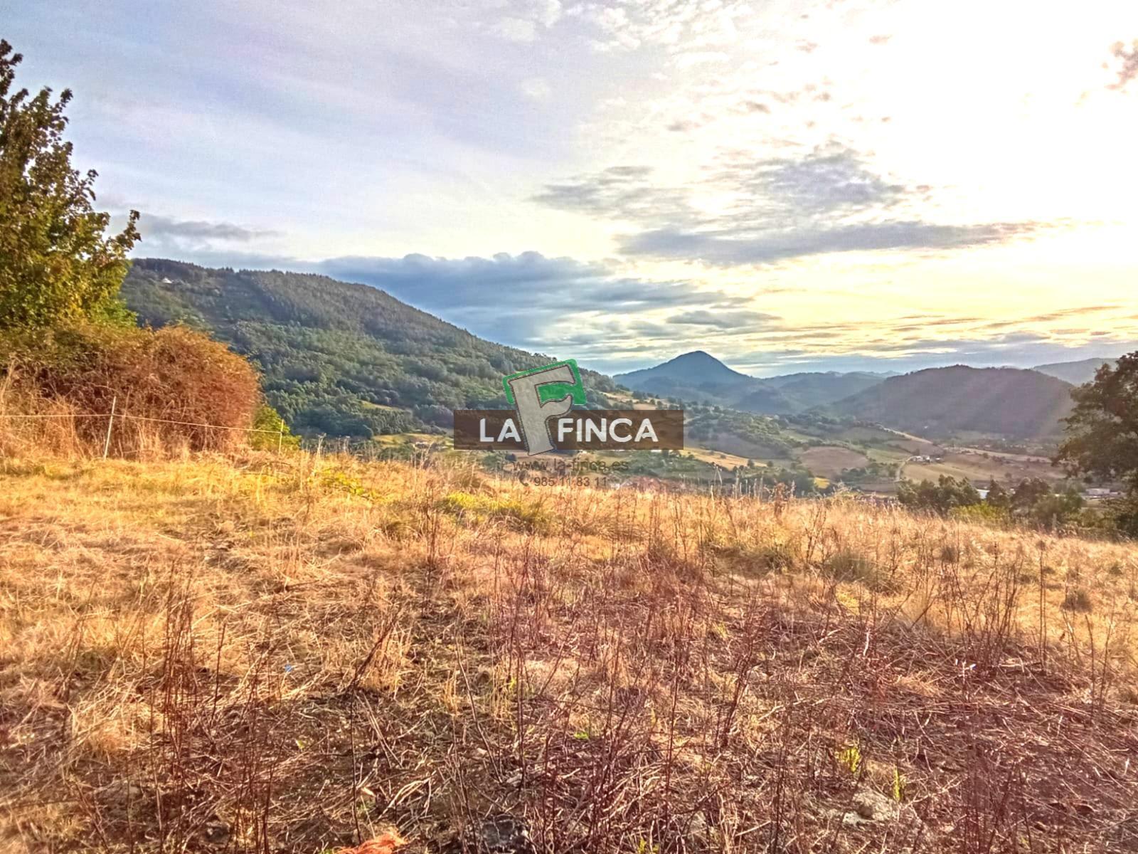 Venta de edificio en Salas