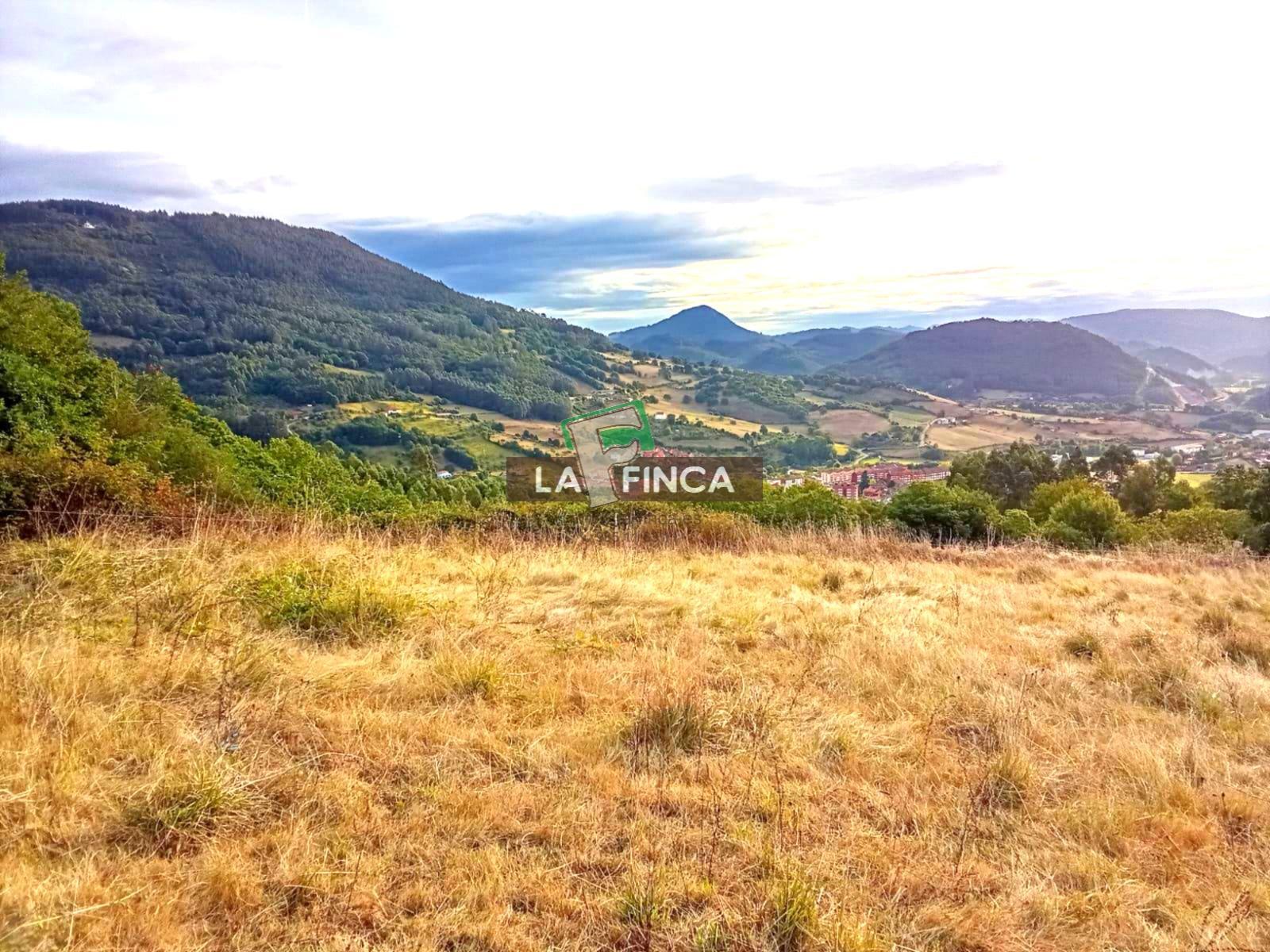 Venta de edificio en Salas