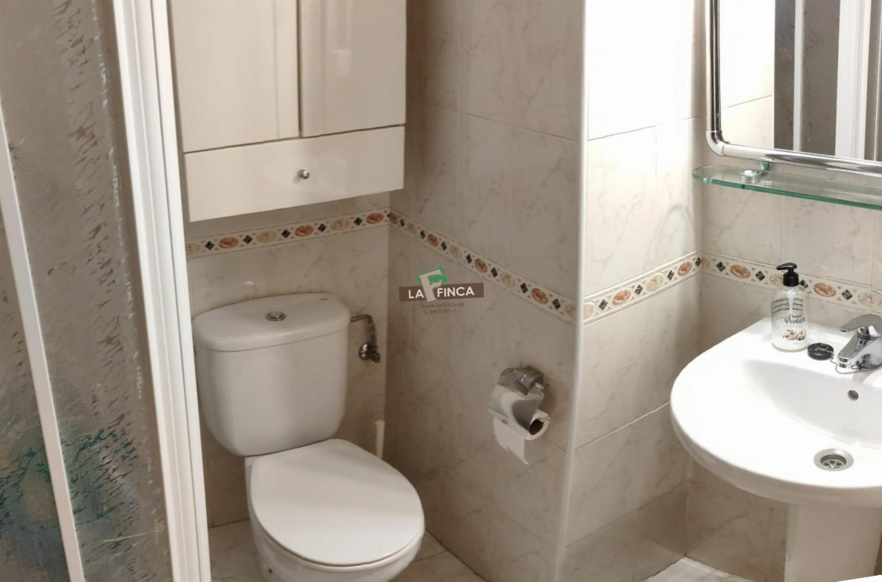 For sale of flat in Oviedo