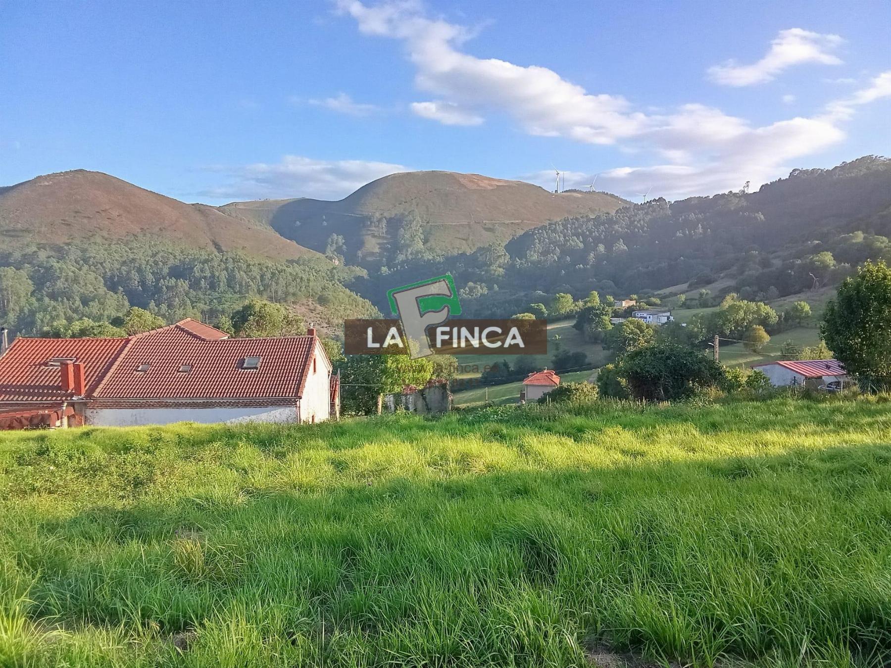 For sale of rural property in Illas