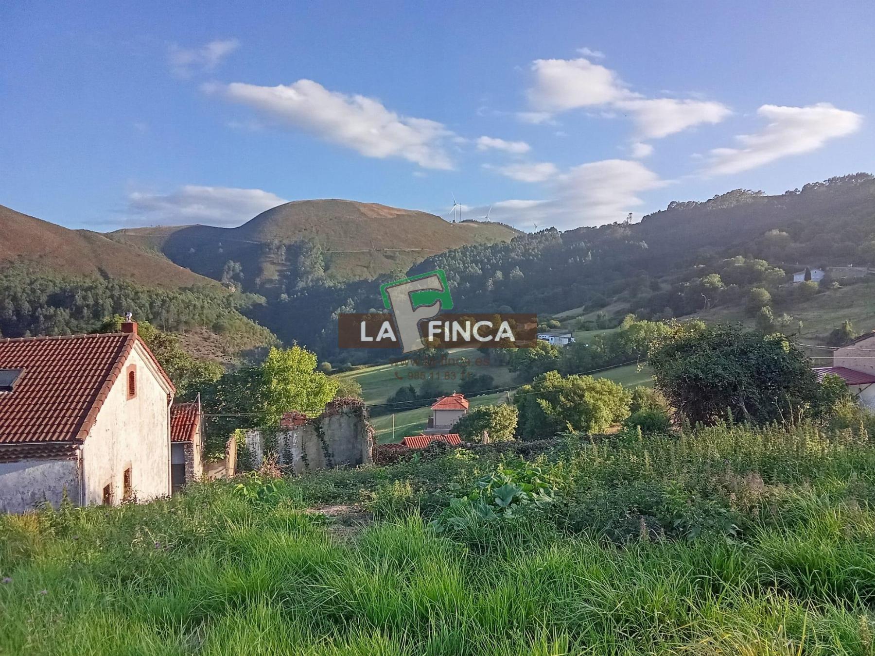 For sale of rural property in Illas