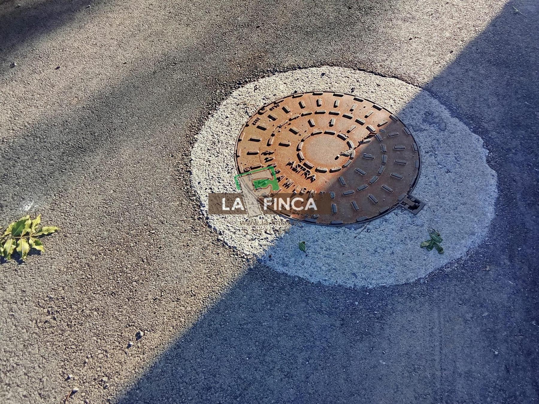 For sale of rural property in Illas