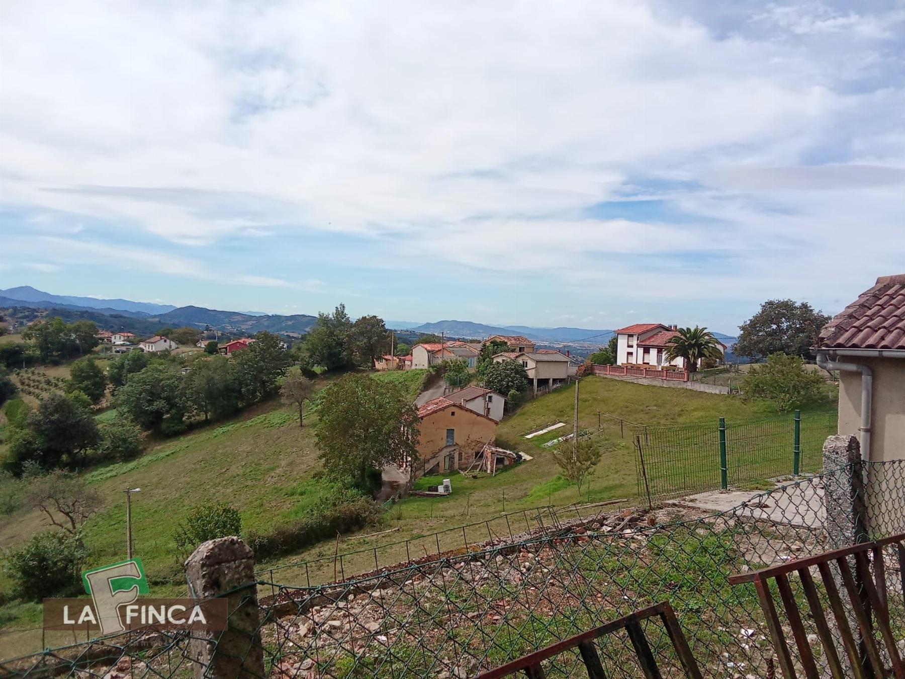 Venta de terreno en Siero