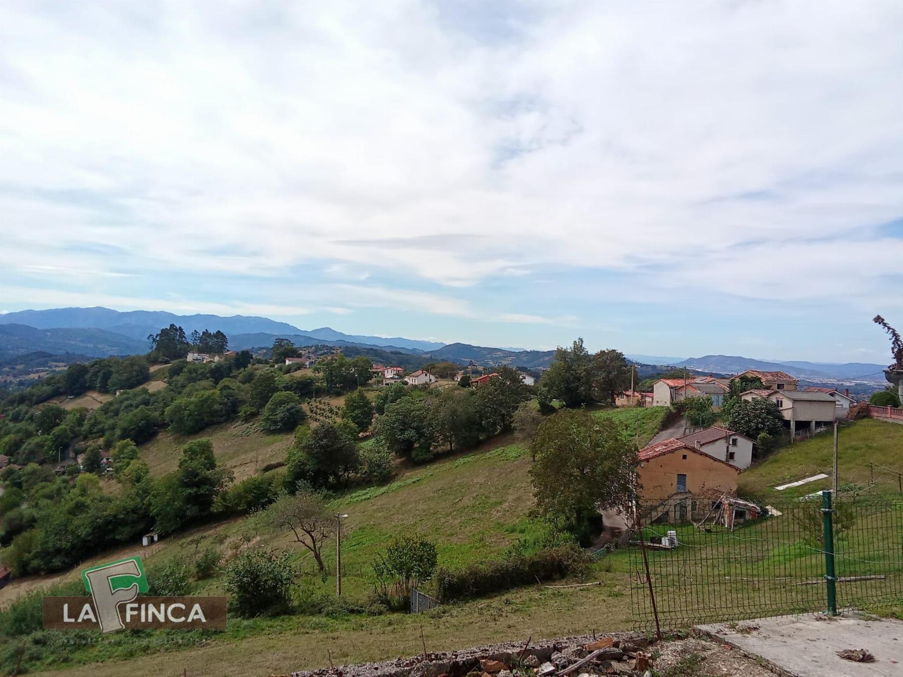 Venta de terreno en Siero