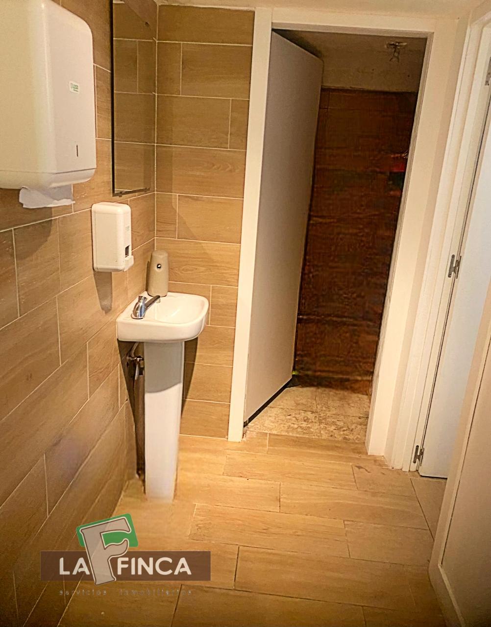 Venta de local en Carreño