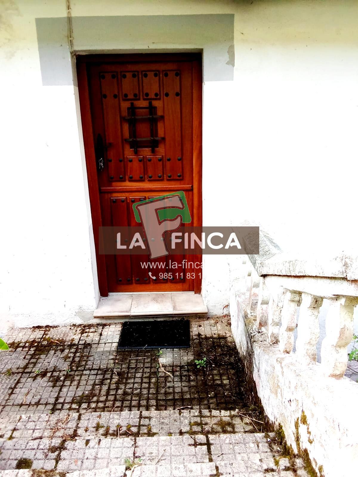 For sale of house in Santo Adriano