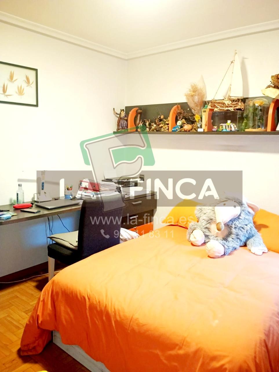 For sale of penthouse in Lugo de Llanera
