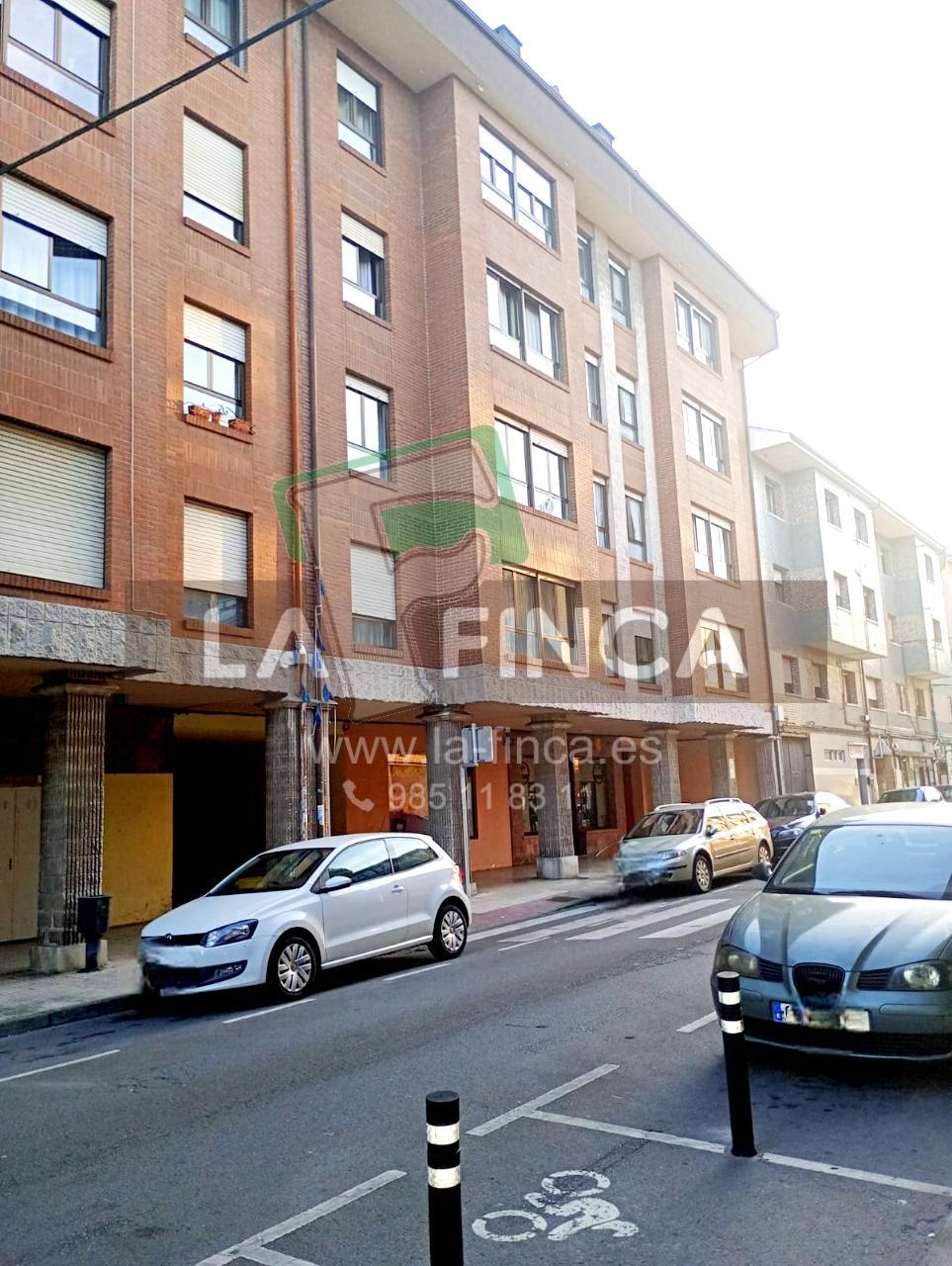 For sale of penthouse in Lugo de Llanera