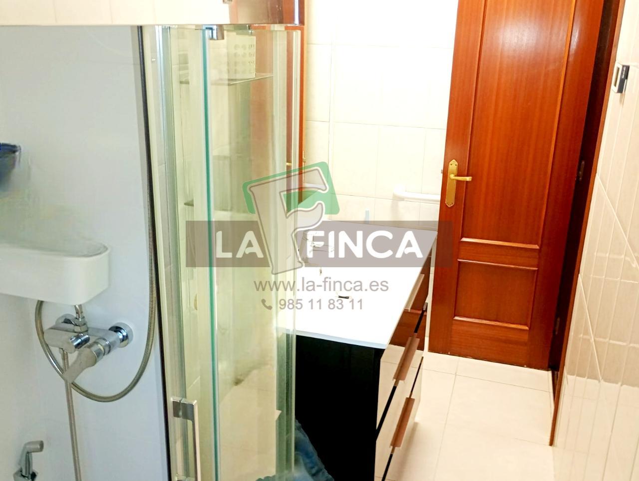 For sale of penthouse in Lugo de Llanera
