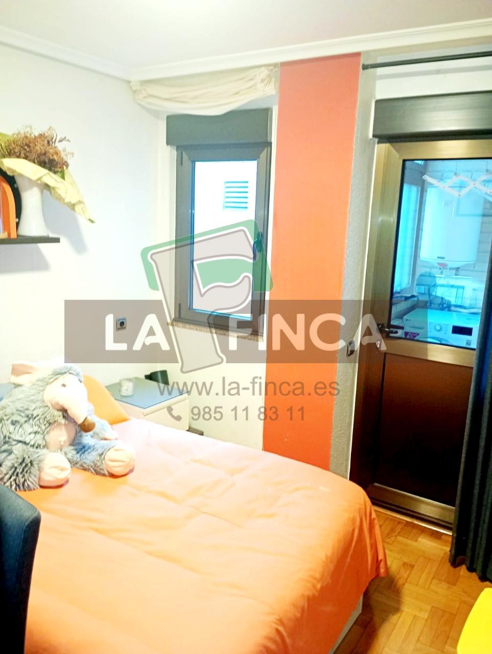 For sale of penthouse in Lugo de Llanera