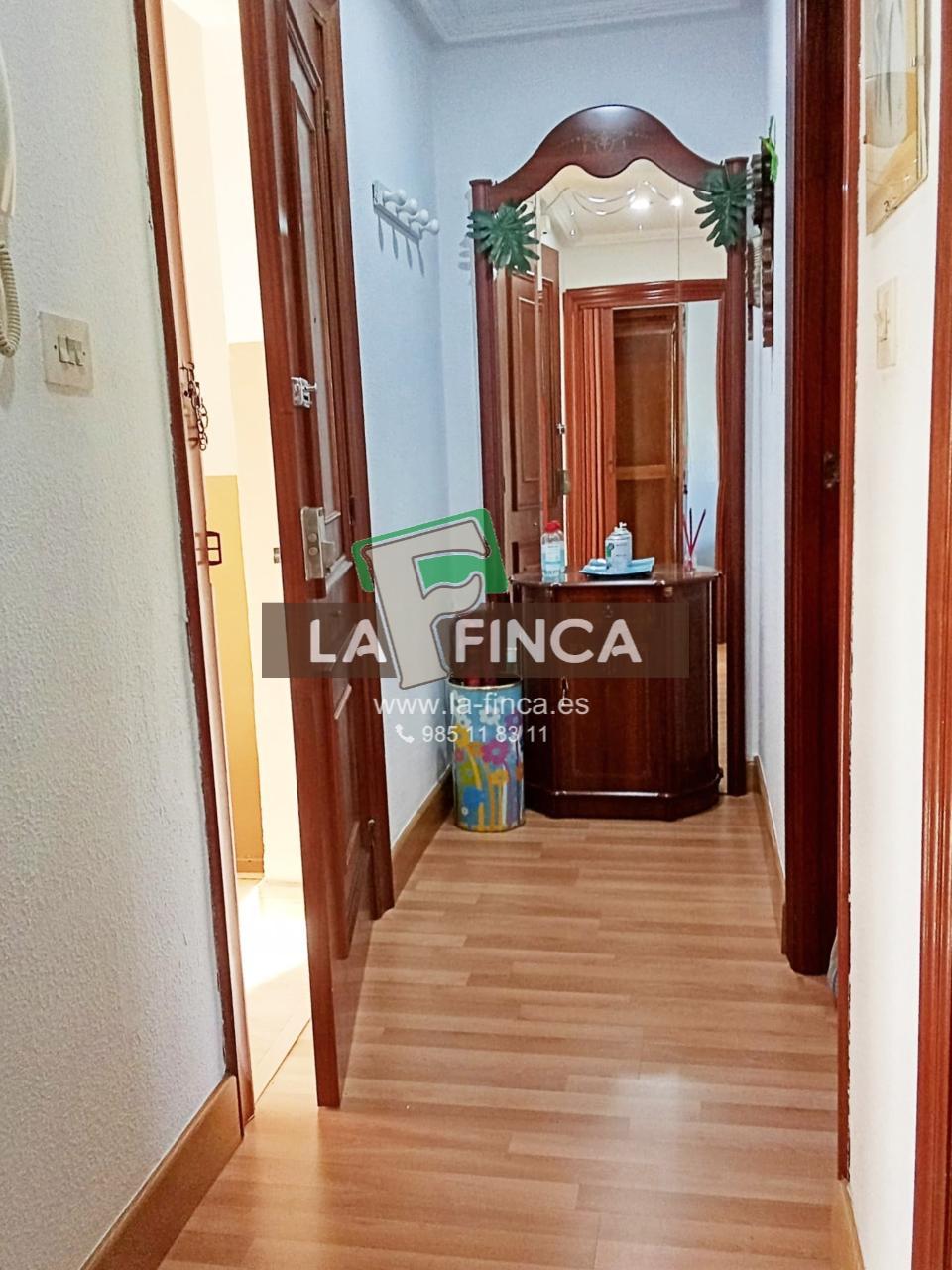 For sale of flat in Siero