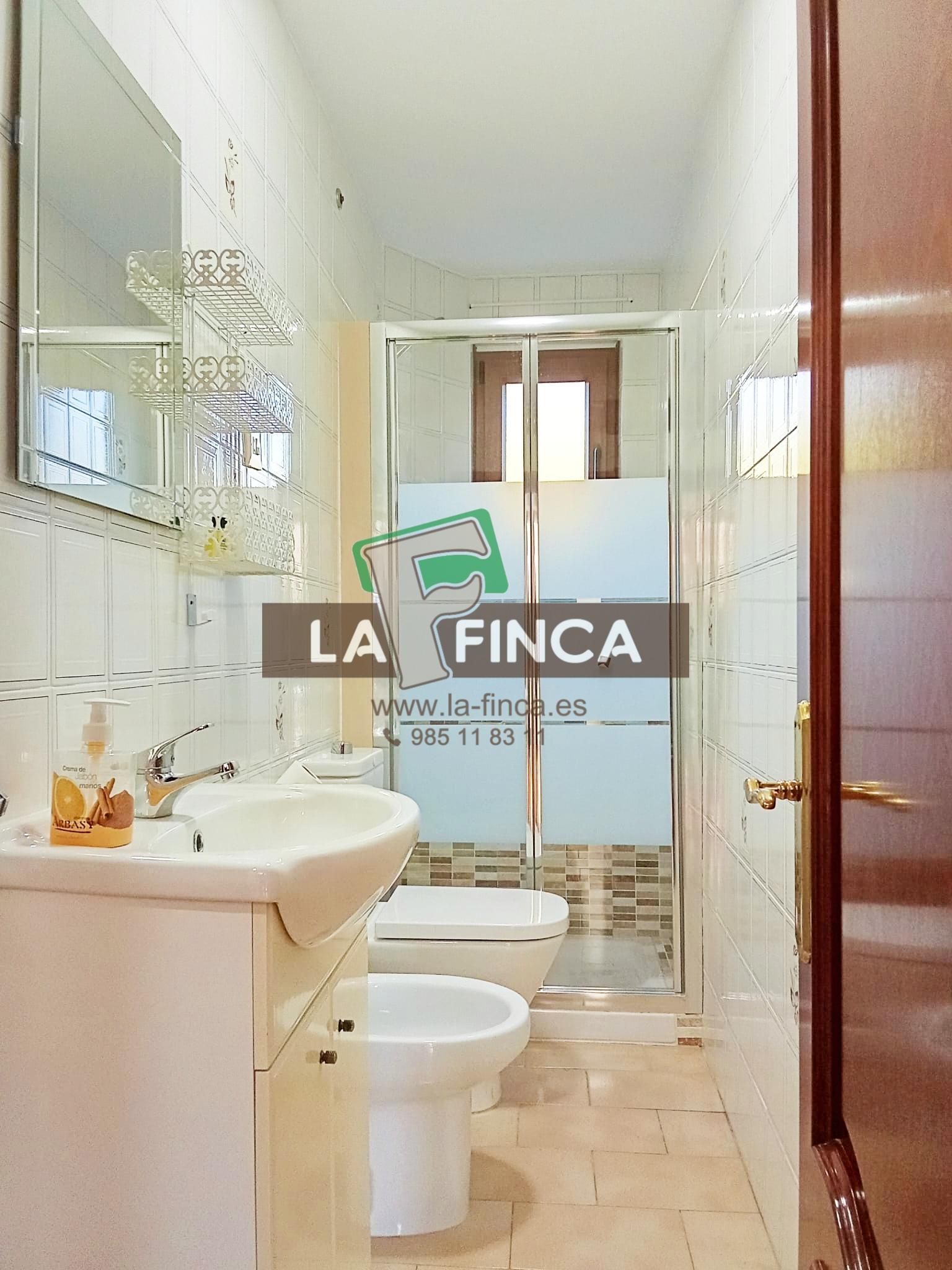 For sale of flat in Siero