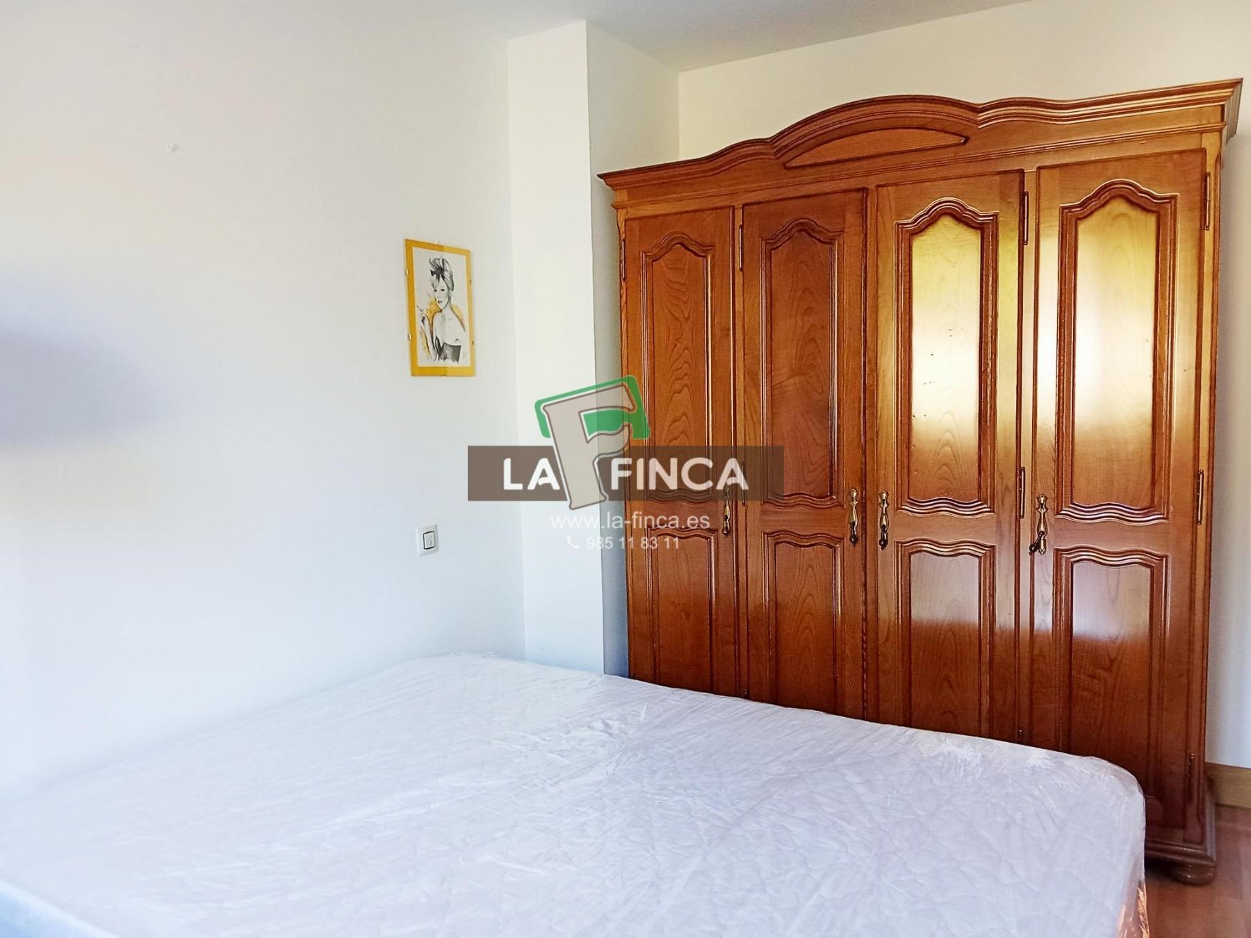 For sale of flat in Siero