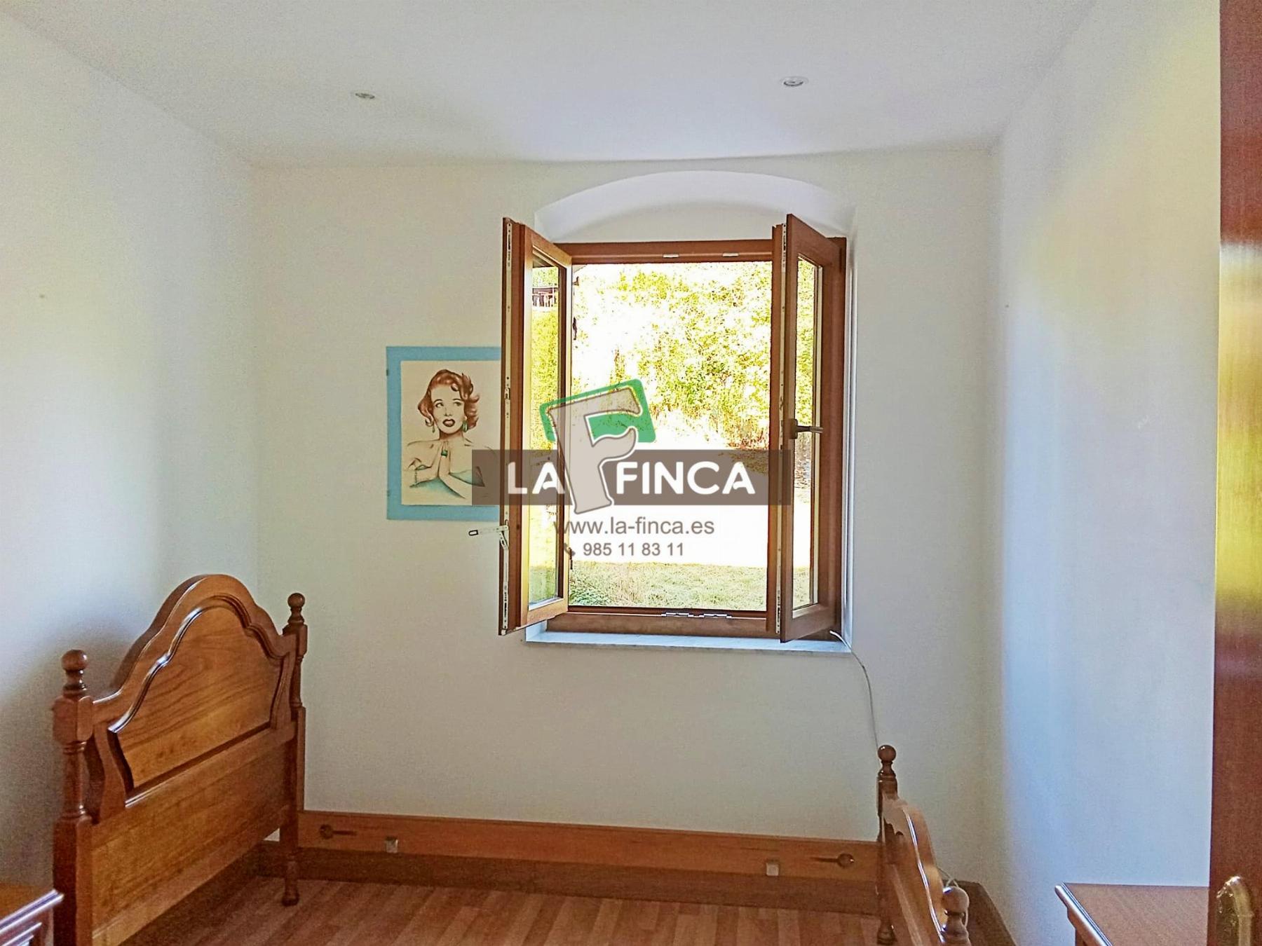 For sale of flat in Siero