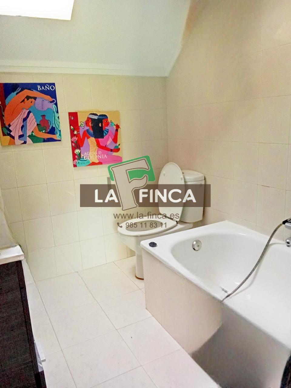 For sale of flat in Gijón