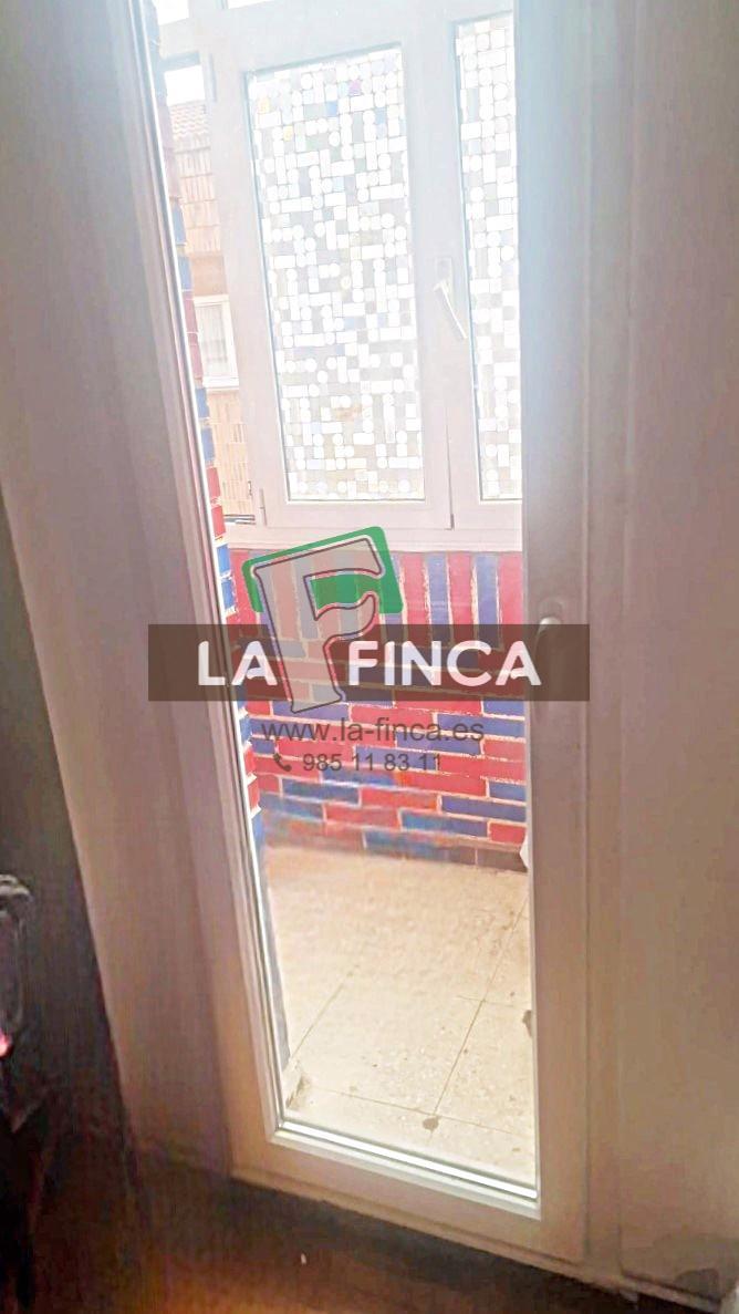 For sale of flat in Gijón