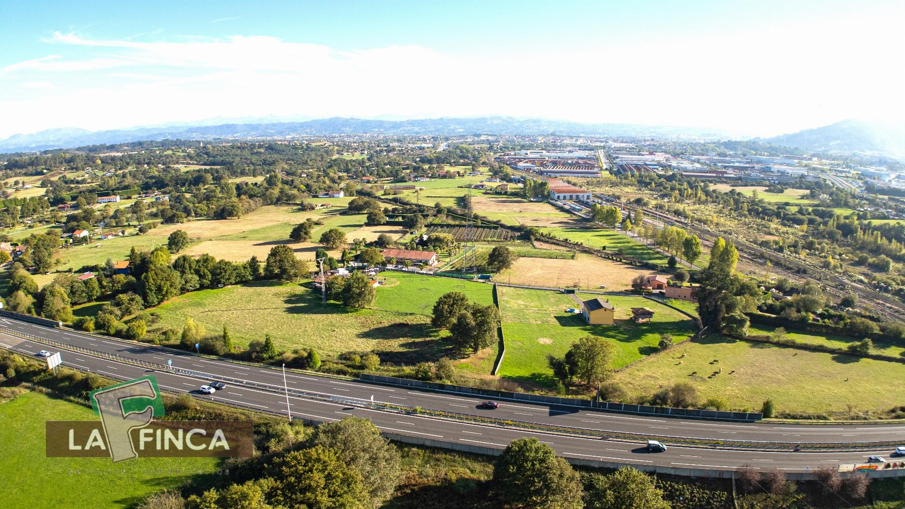 Venta de terreno en Llanera