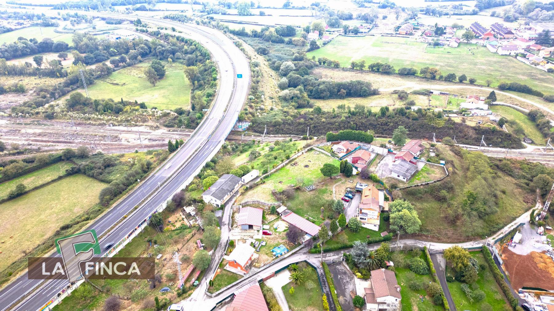 Venta de terreno en Llanera