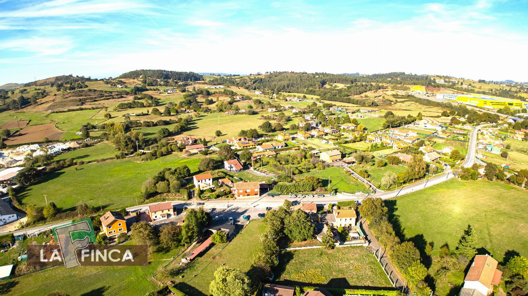 Venta de terreno en Llanera
