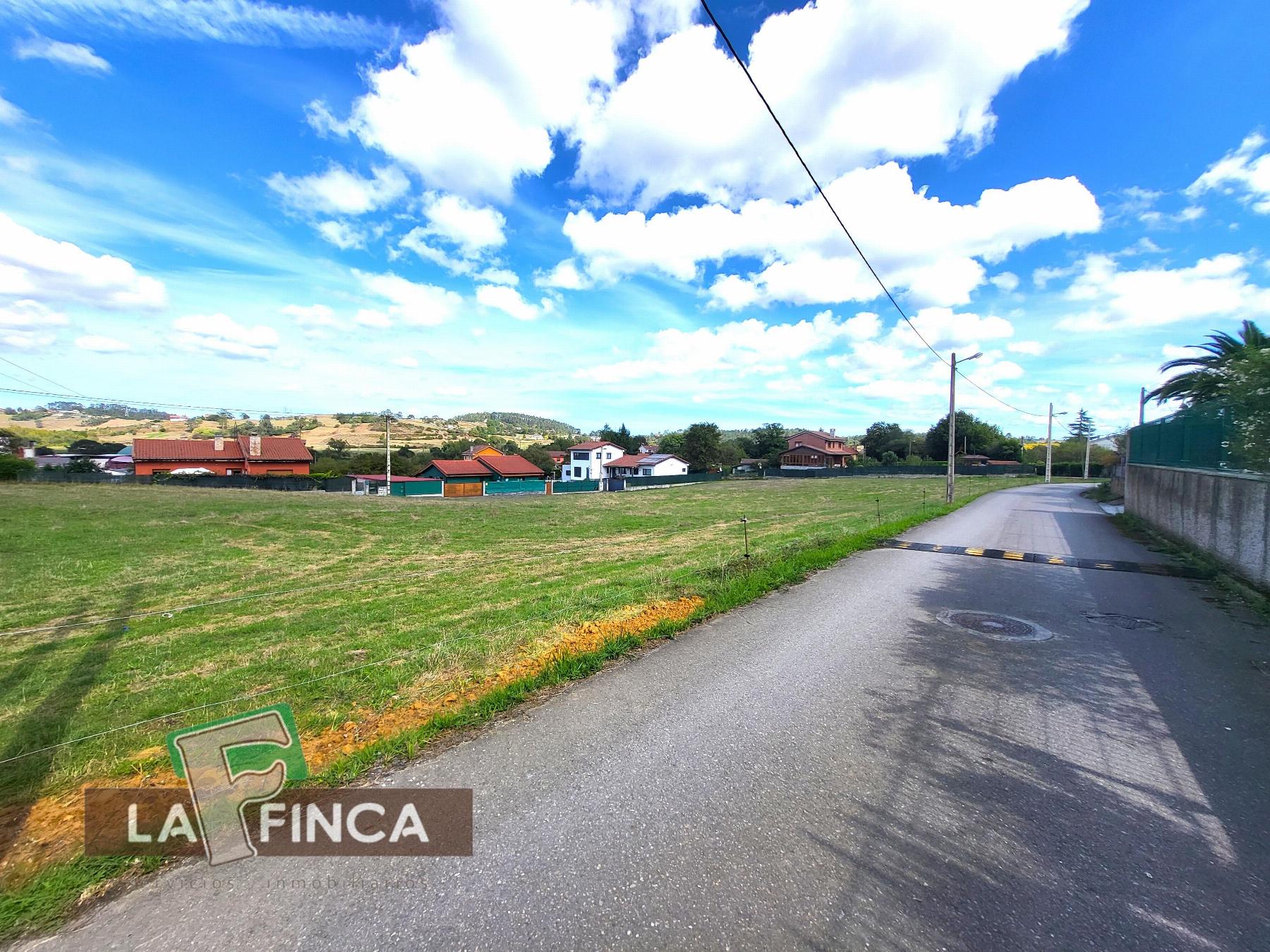 Venta de terreno en Oviedo