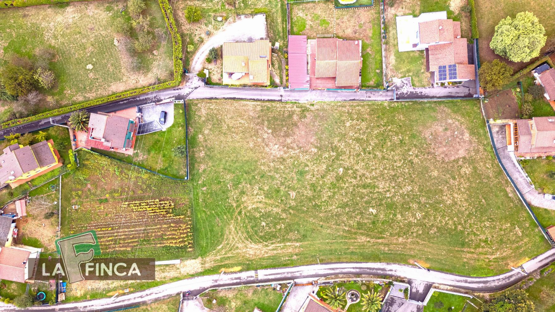 Venta de terreno en Oviedo