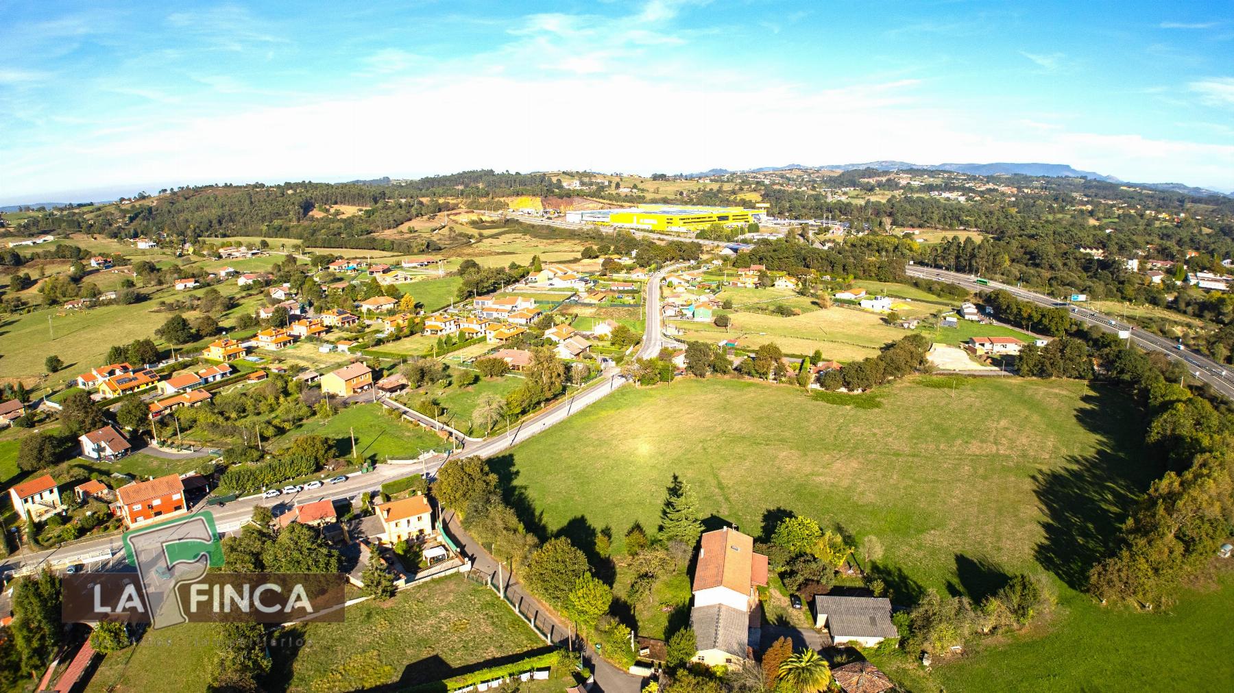 Venta de terreno en Oviedo