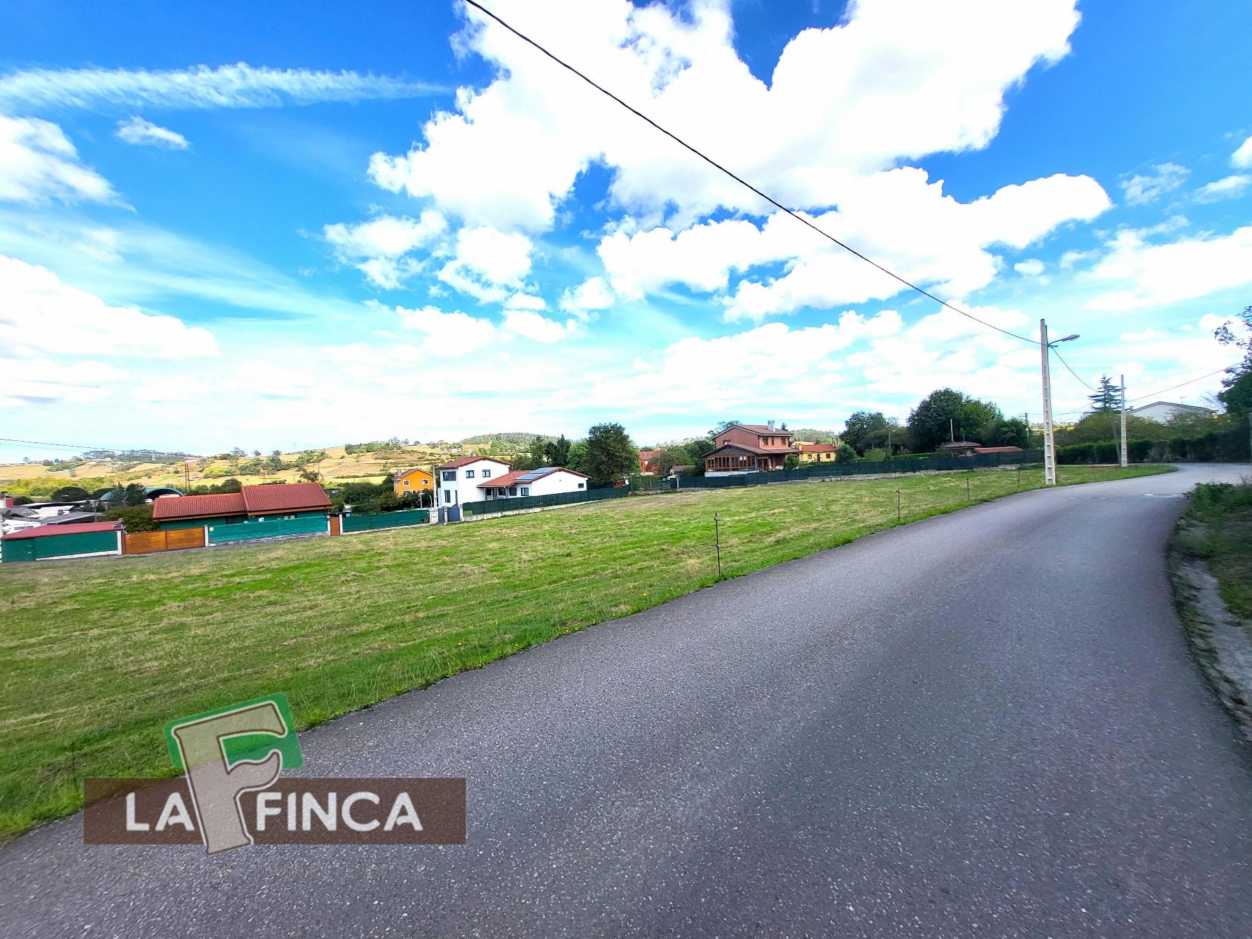 Venta de terreno en Llanera