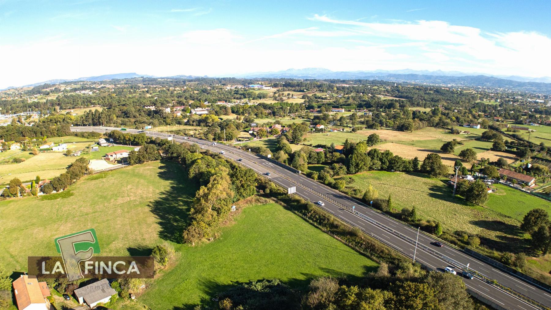 Venta de terreno en Llanera