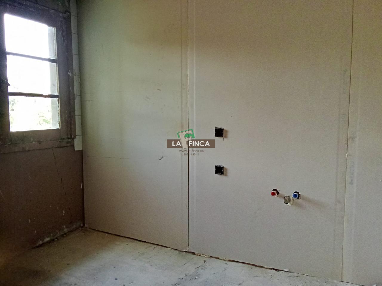 For sale of house in Muros del Nalón