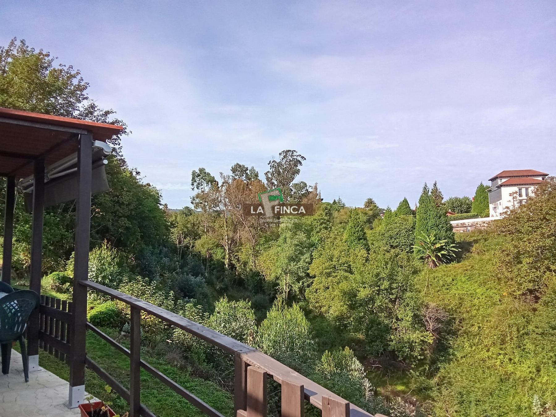 For sale of house in Muros del Nalón