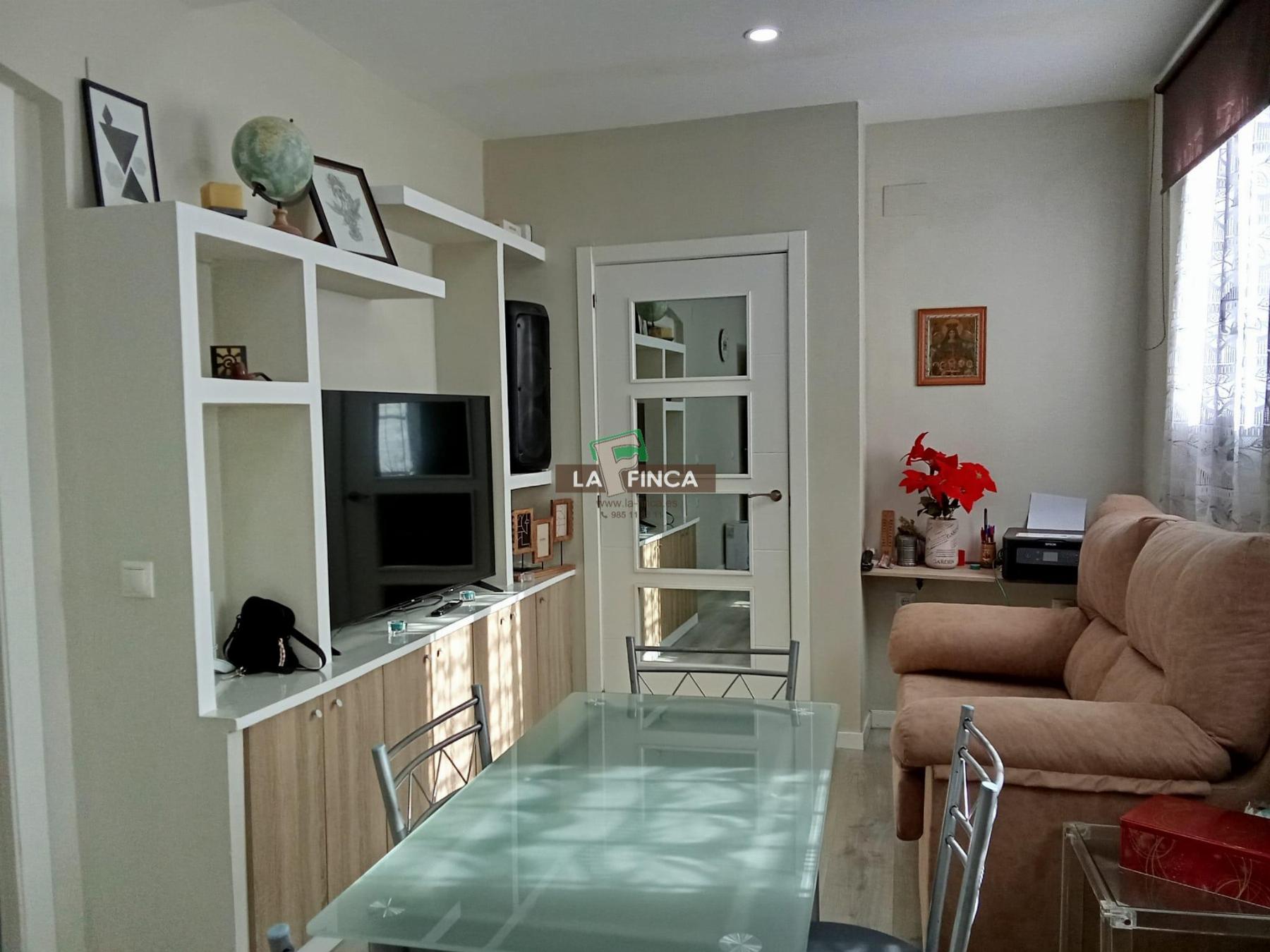 For sale of house in Muros del Nalón