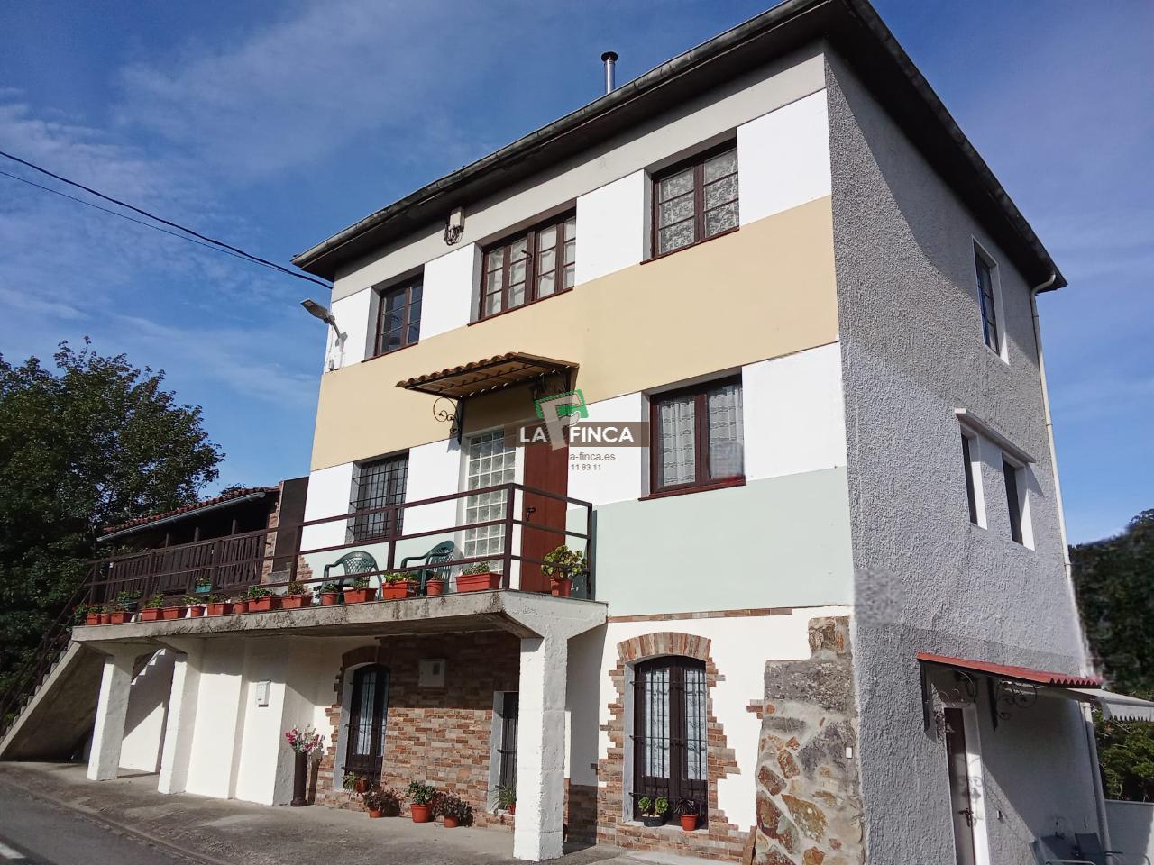 For sale of house in Muros del Nalón