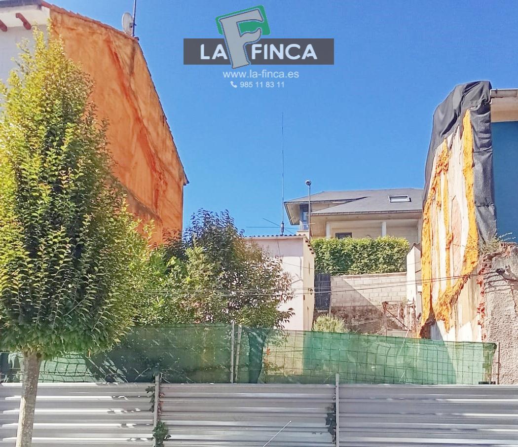 Venta de terreno en Oviedo